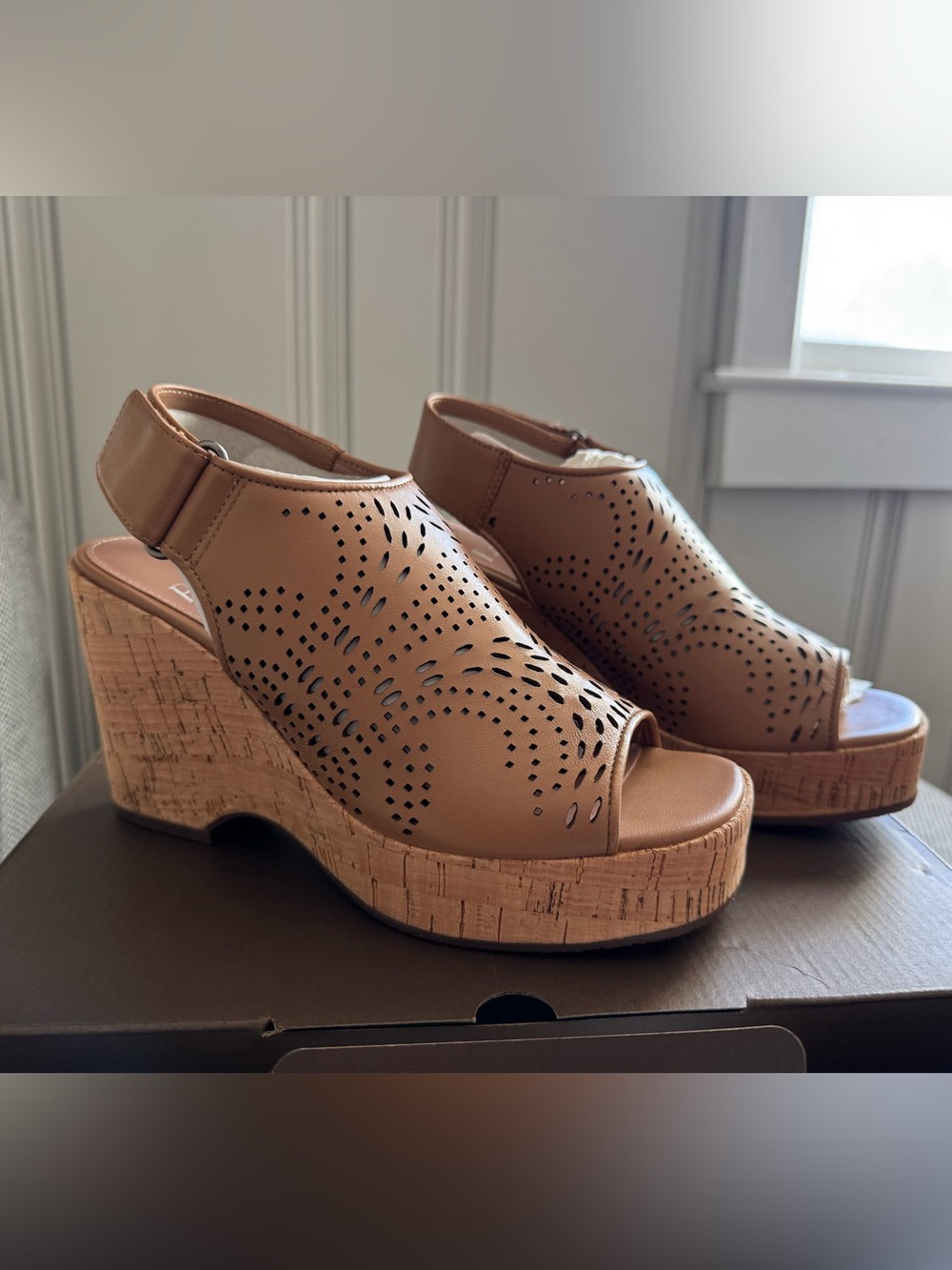 Linea Paolo Tan Perforated Leather Wedge Sandals BRAND NEW
